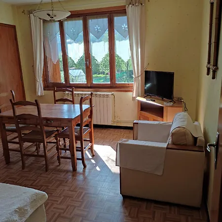 Lou Filadour 6 Personnes 1er Etage *